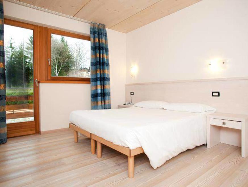 Bio Hotel Benny Медзана Екстериор снимка
