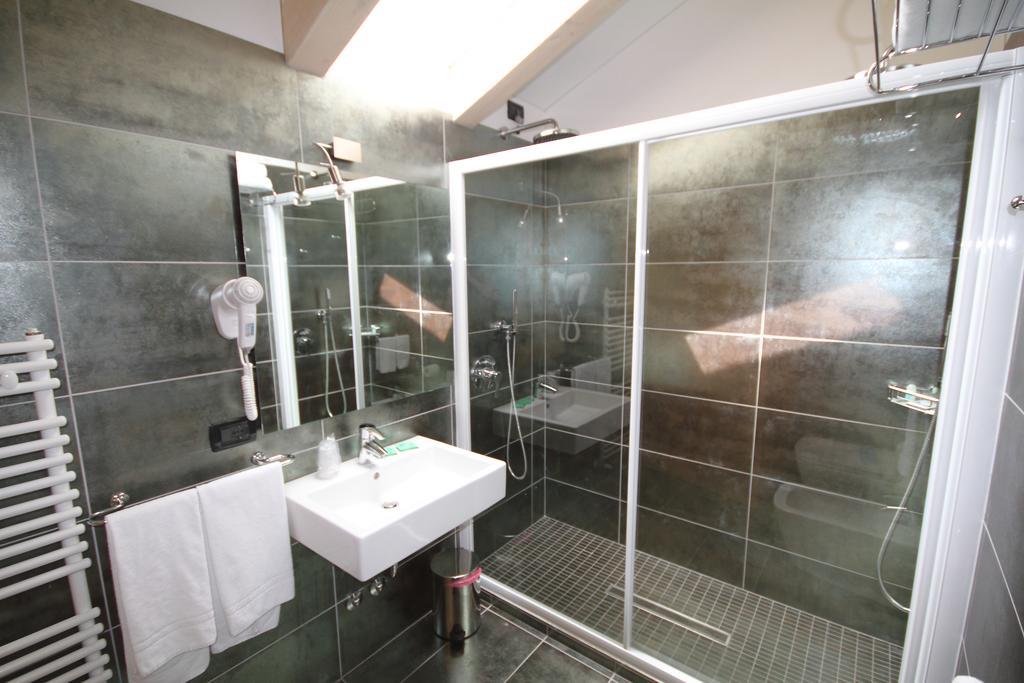Bio Hotel Benny Медзана Екстериор снимка