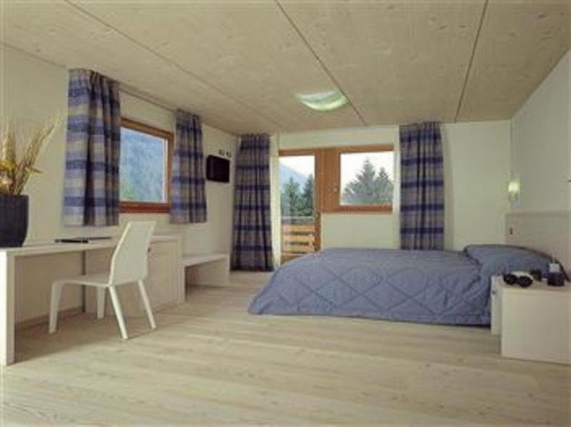 Bio Hotel Benny Медзана Екстериор снимка